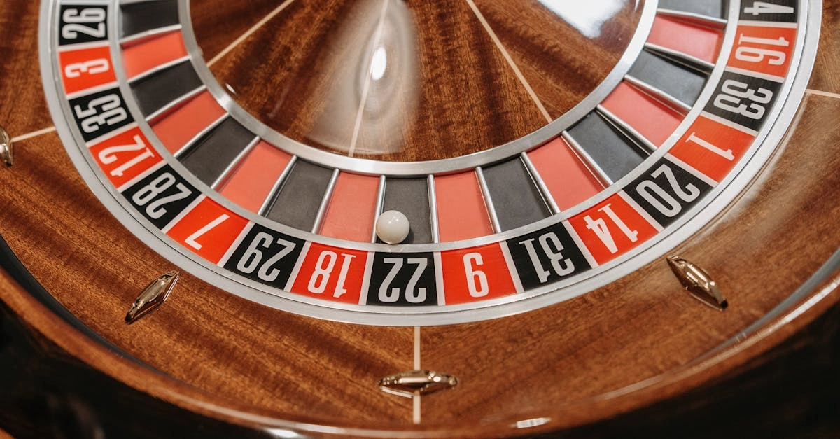 Колесо рулетки с шариком - основы игры для начинающих